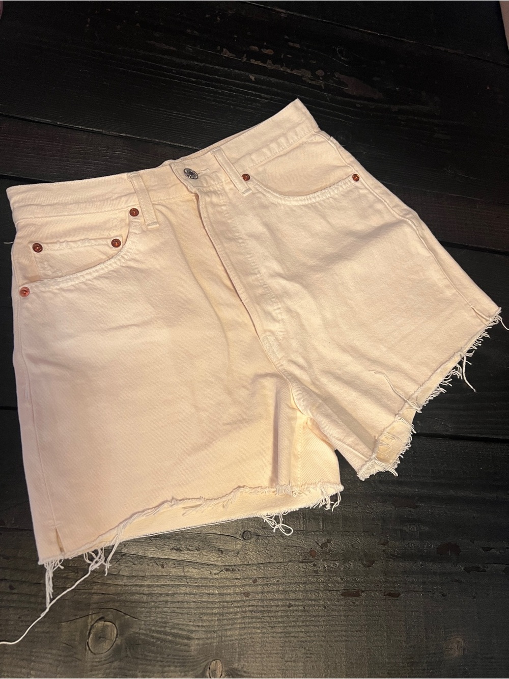 Re/Done Light Cream Frayed Hem Denim Shorts